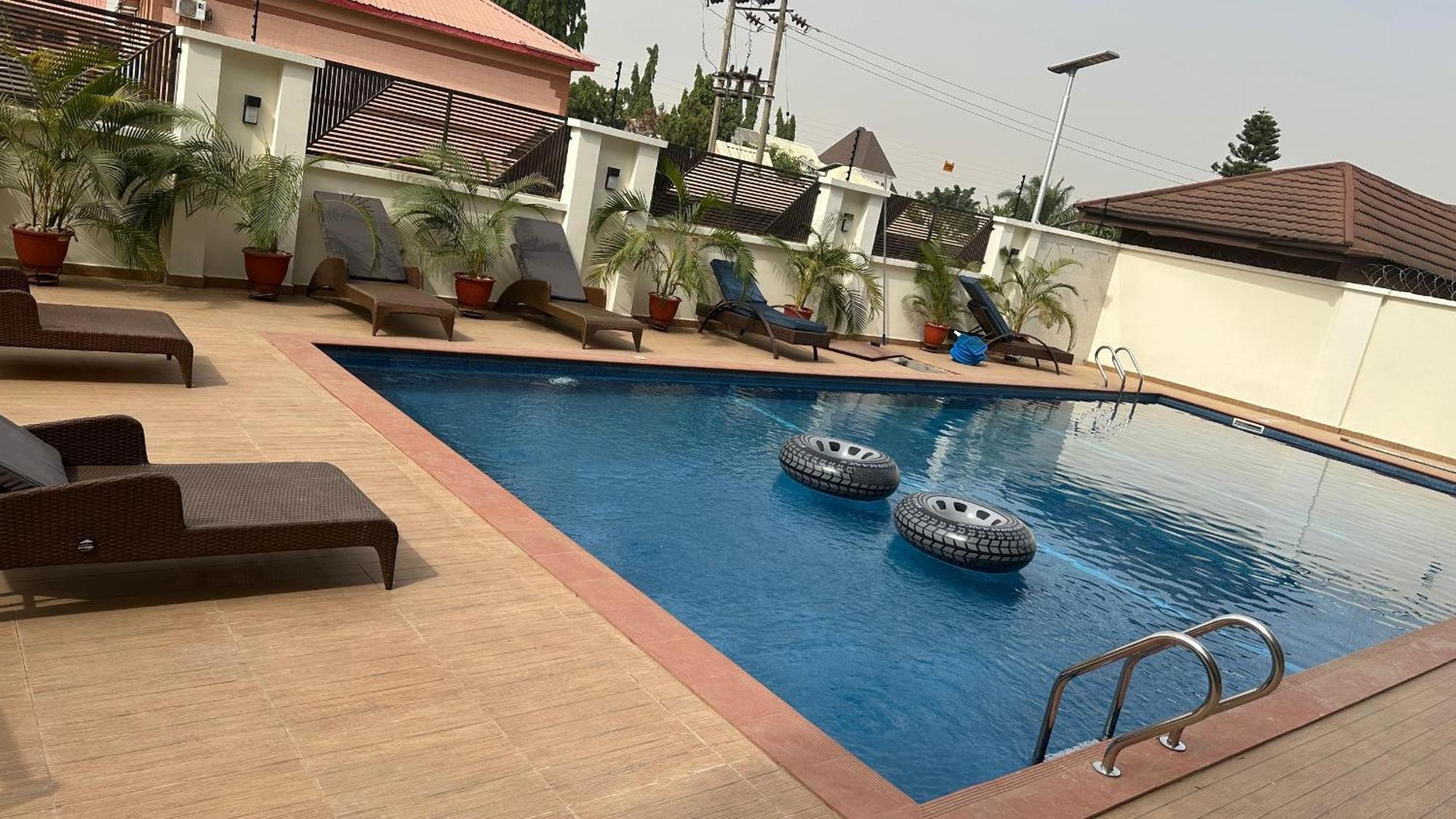 Stp Apartments Абуджа Экстерьер фото